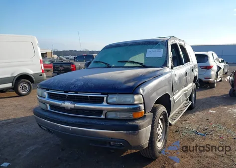 2002 Chevrolet Tahoe Ls из США, поврежденный, VIN 1GNEC13Z32R214595